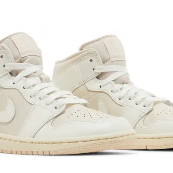 Air Jordan 1 Mid - Women's Sneakers in Legend Light Brown / Muslin / Sail - Picture 1 of 4